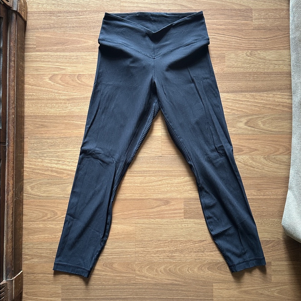 Lululemon Align (25”) V-Front with Checkered Fabric